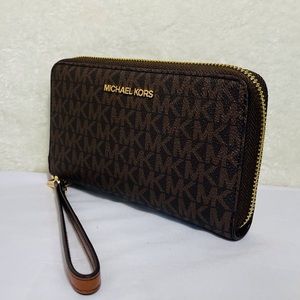 Michael Kors Jet Set Travel Lg Flat Phone Case